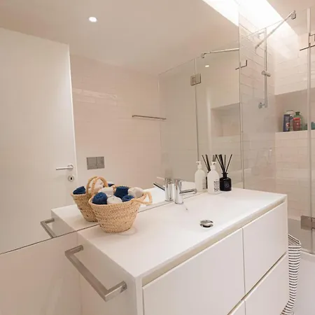 Luxury 2br With Garden & Pool Cd Tavira