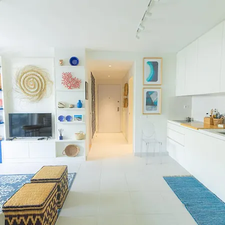 Apartament Luxury 2br With Garden & Pool Cd